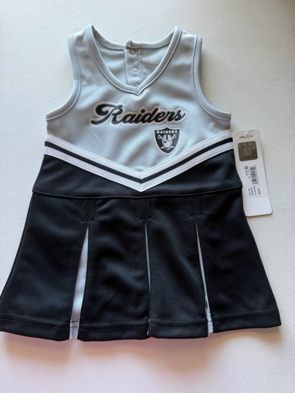 NFL Team Apparel cheerleader Black and gray 18 months